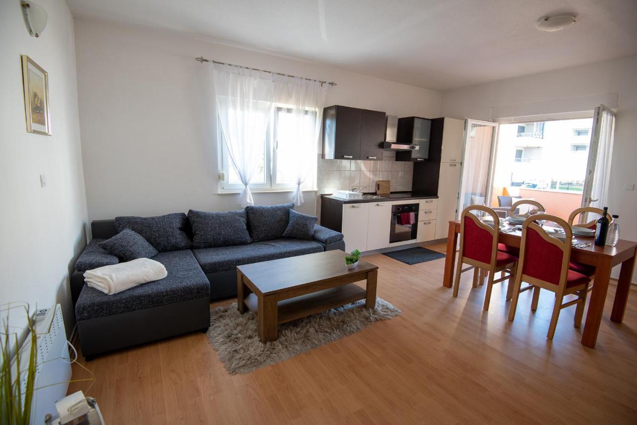 Apartments Mamut Трогир Экстерьер фото