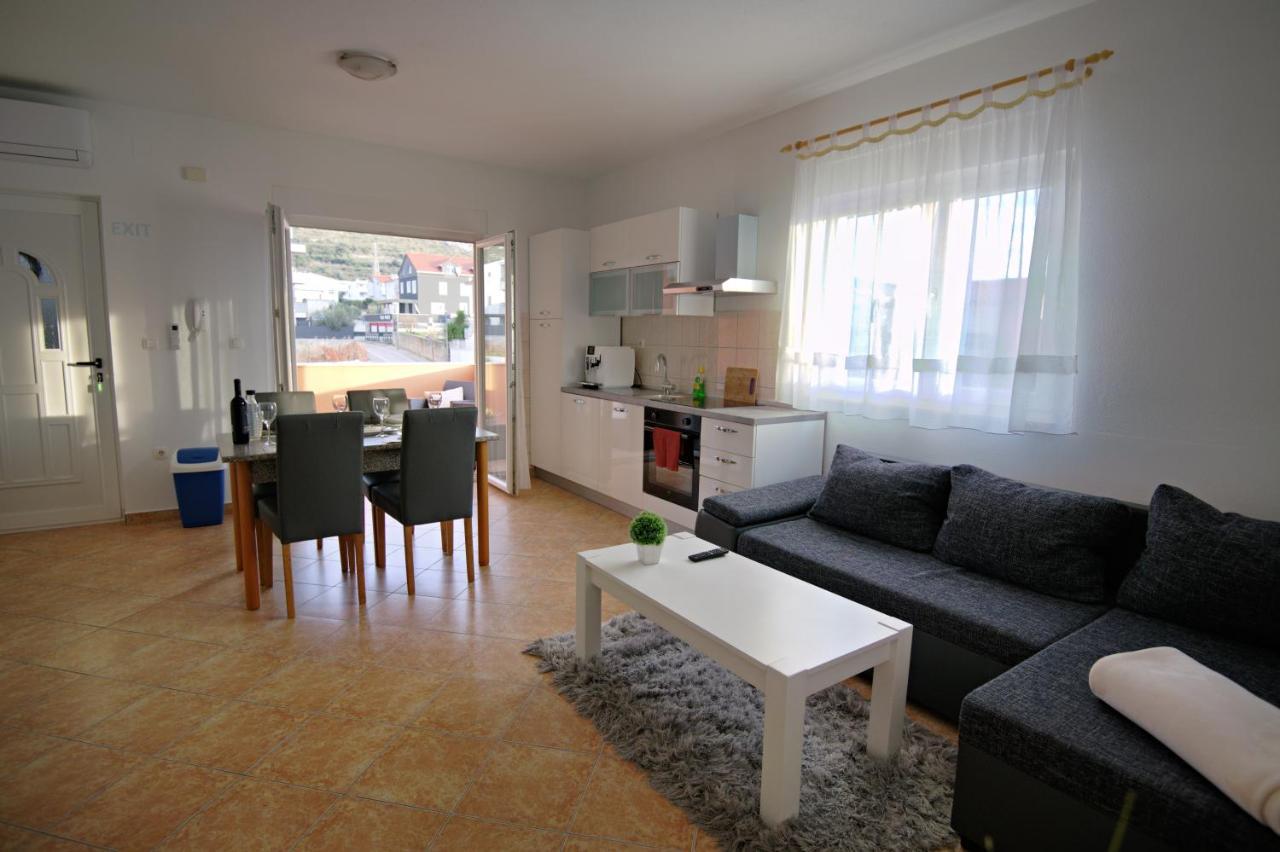 Apartments Mamut Трогир Экстерьер фото