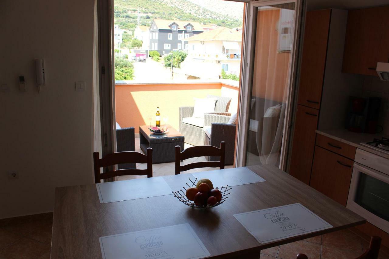 Apartments Mamut Трогир Экстерьер фото